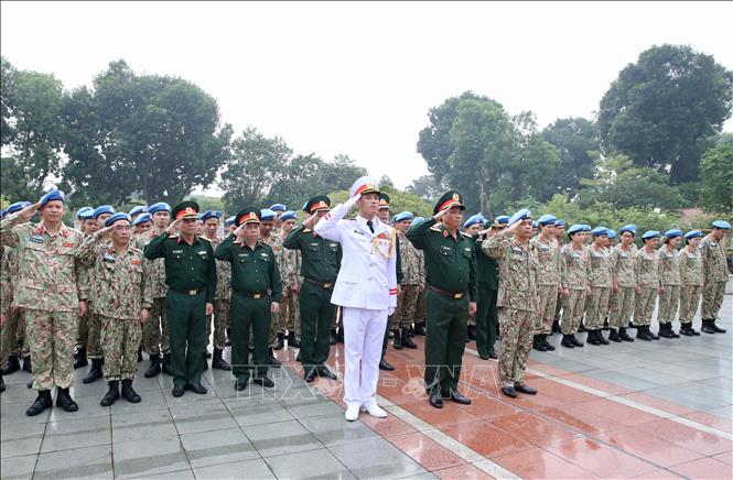 Soldados vietnamitas preparados para tareas de mantenimiento de paz de la ONU