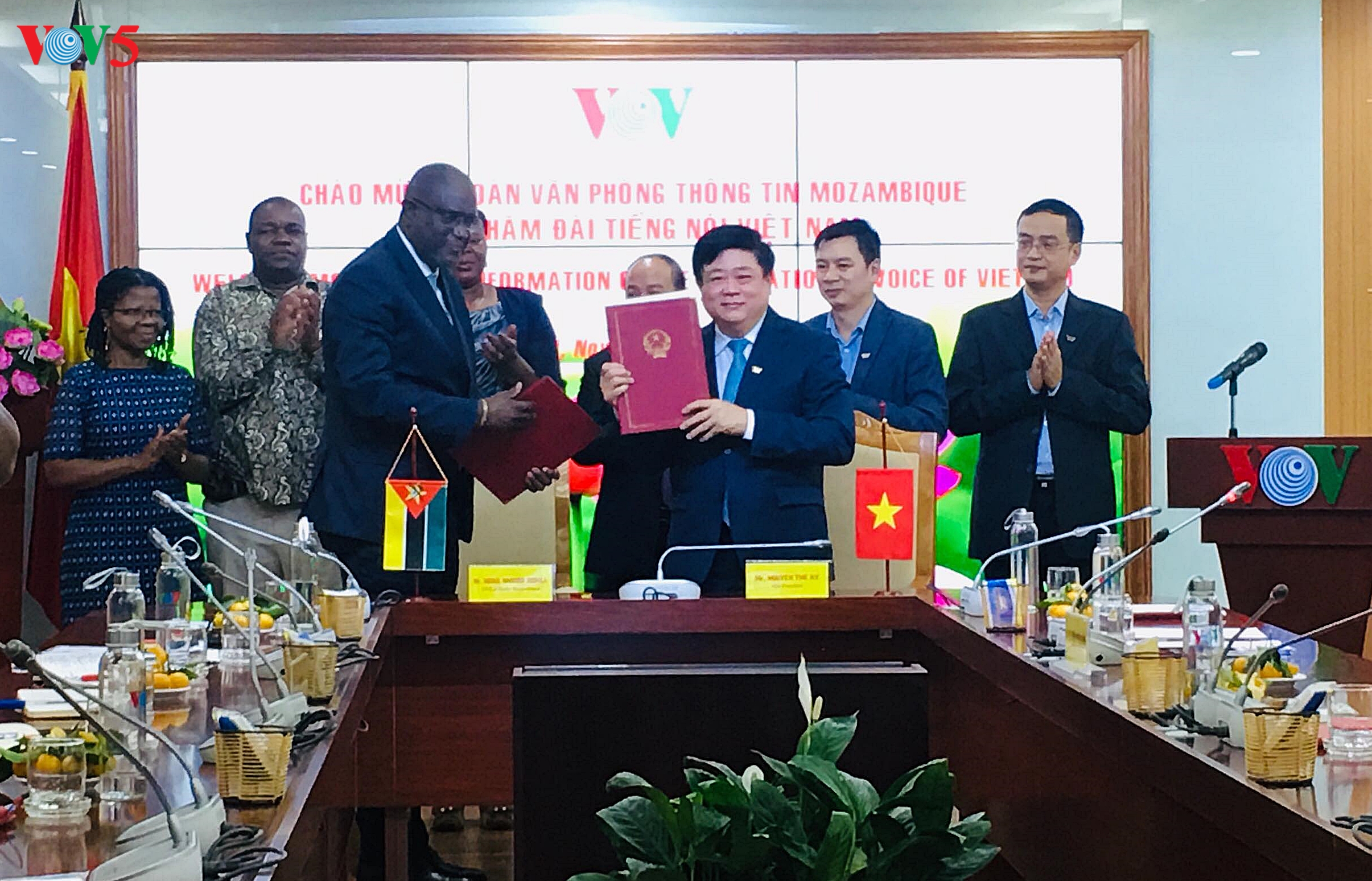 Vietnam y Mozambique fortalecen cooperación en radiodifusión