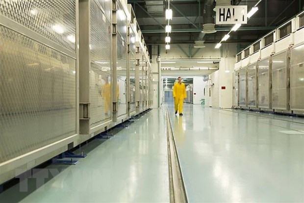 Irán llamado a explicar la existencia de uranio en un sitio no revelado