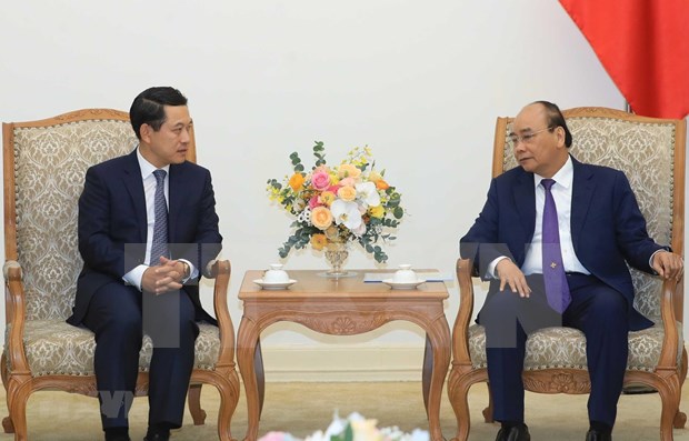 Premier de Vietnam recibe a canciller laosiano