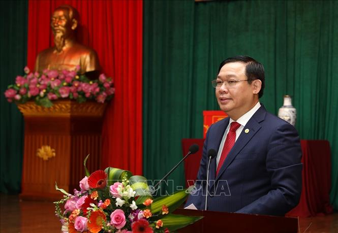 Viceprimer ministro de Vietnam pide un mejor rendimiento del sistema financiero en 2020