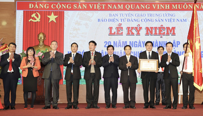 Valoran contribución del periódico electrónico del Partido Comunista de Vietnam