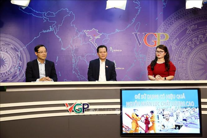 Seminario sobre el mejoramiento de los recursos humanos de Vietnam