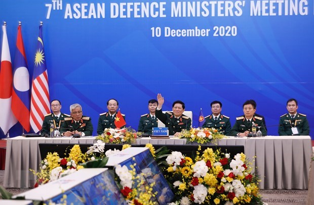 Singapur alaba el éxito de Vietnam en organización de reuniones ministeriales de Defensa de la Asean