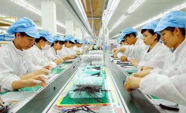 Reajuste de tasas de cambio busca estabilizar macroeconomía en Vietnam