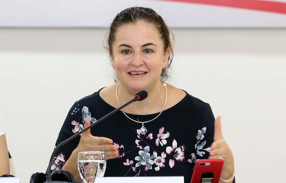 Curso financiado por Australia ayuda a mejorar el trabajo social para mujeres y niños abusados en medio de covid-19