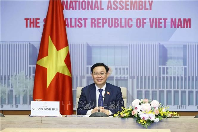 Vietnam y China elevan nivel de relaciones bilaterales