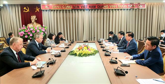 Vietnam y Rusia fortalecen lazos tradicionales de amistad y cooperación