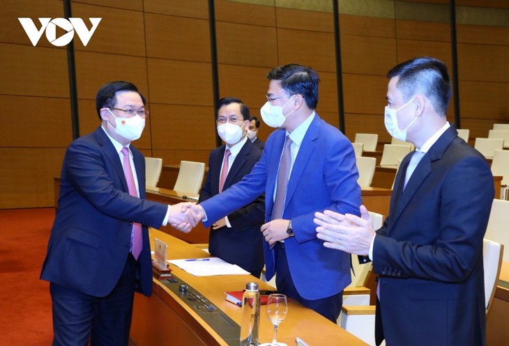 Vietnam profundiza las relaciones parlamentarias con los países socios