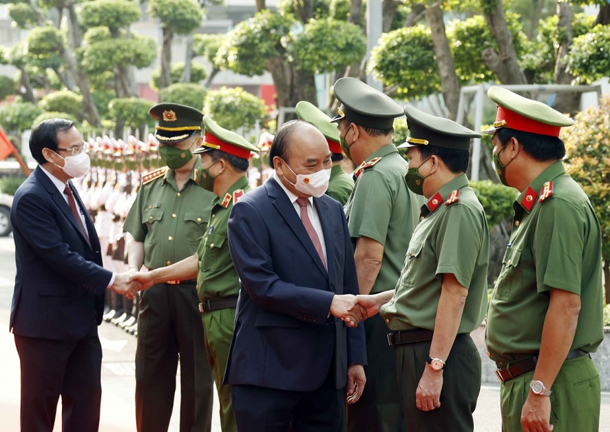 Presidente de Vietnam pide garantizar la seguridad de Ciudad Ho Chi Minh en días del Tet
