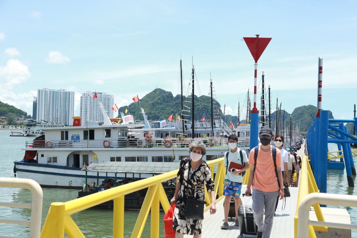 Agencias de turismo vietnamitas se preparan para recibir a visitantes extranjeros