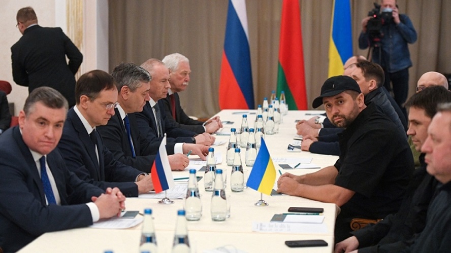 Negociaciones Rusia y Ucrania muestran señales positivas