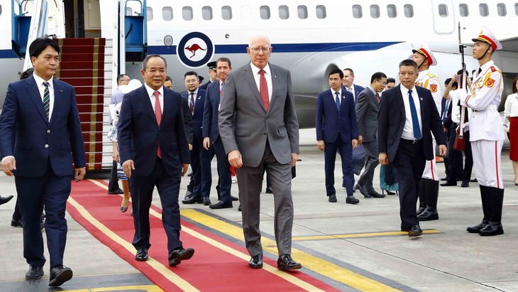 Presidente de Vietnam da la bienvenida al Gobernador General de Australia en visita de Estado