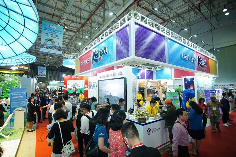 Conferencia de prensa sobre la XVII Feria Internacional de Turismo de Ciudad Ho Chi Minh