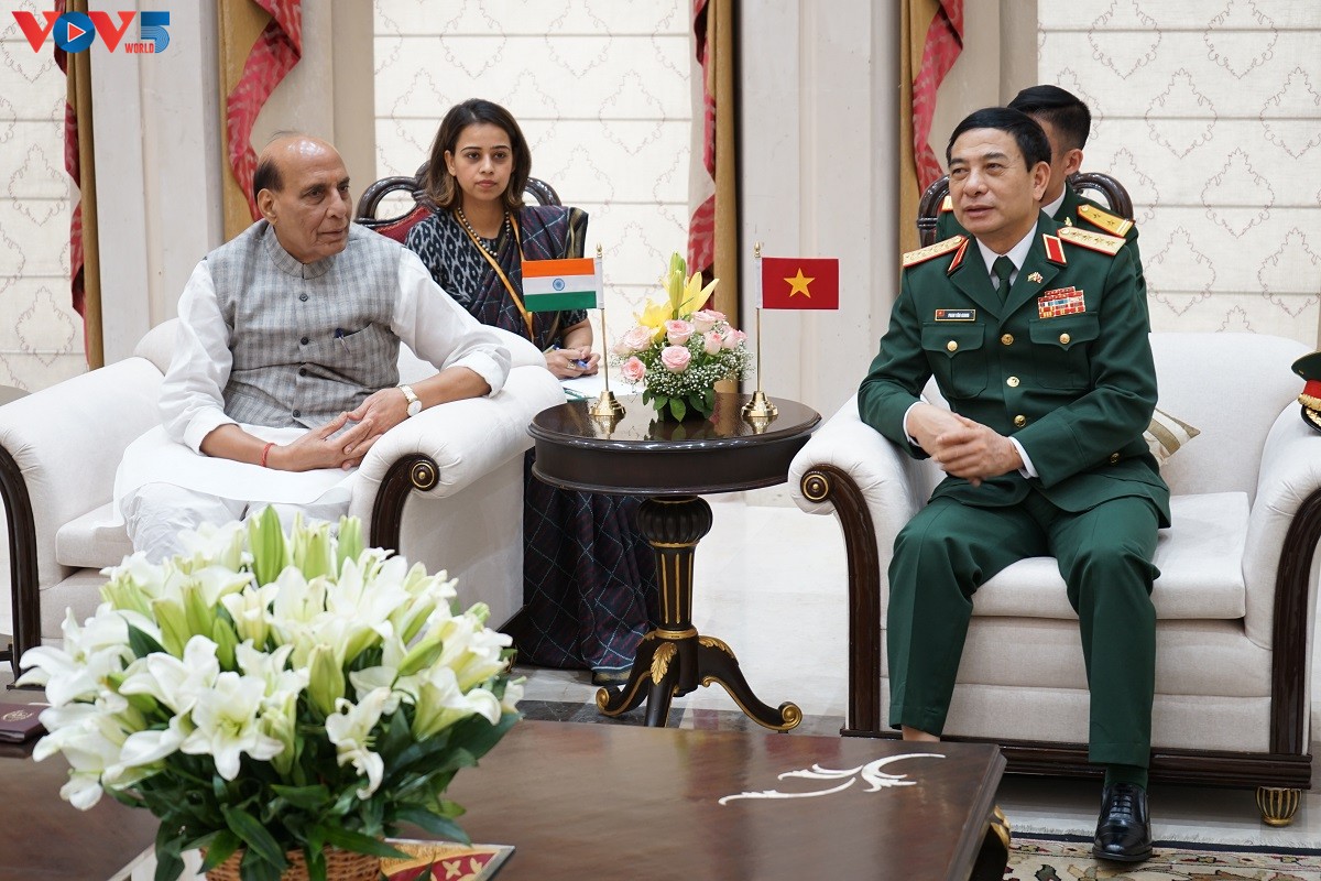 Vietnam e India fortalecen cooperación en defensa