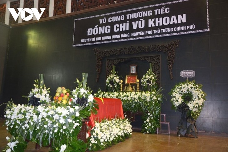 Líderes vietnamitas despiden al ex vicepremier Vu Khoan