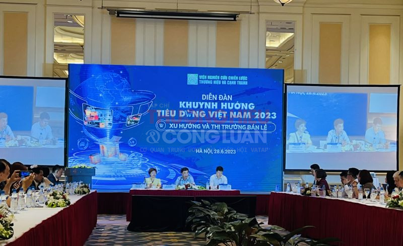 Celebran foro sobre las tendencias de los consumidores vietnamitas
