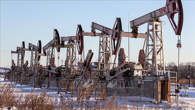 Arabia Saudita y Rusia extienden la reducción de la producción y exportación de petróleo