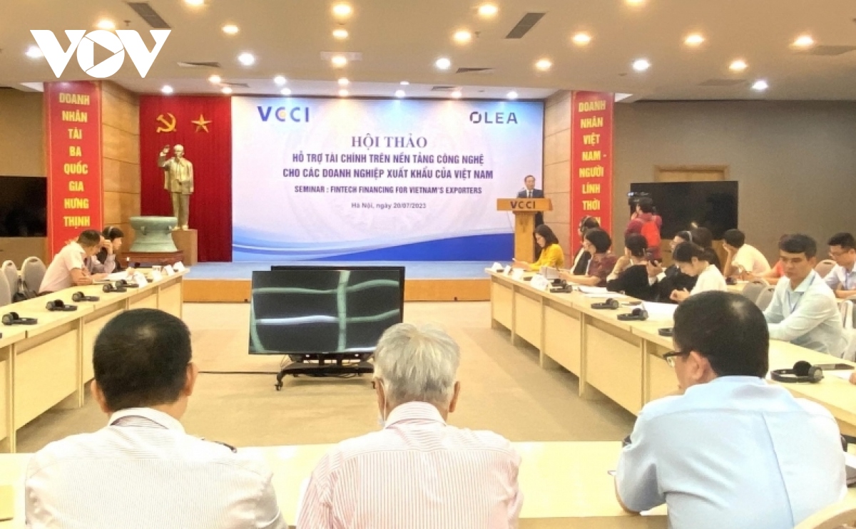 Seminario sobre el apoyo financiero en plataformas tecnológicas para exportadores vietnamitas
