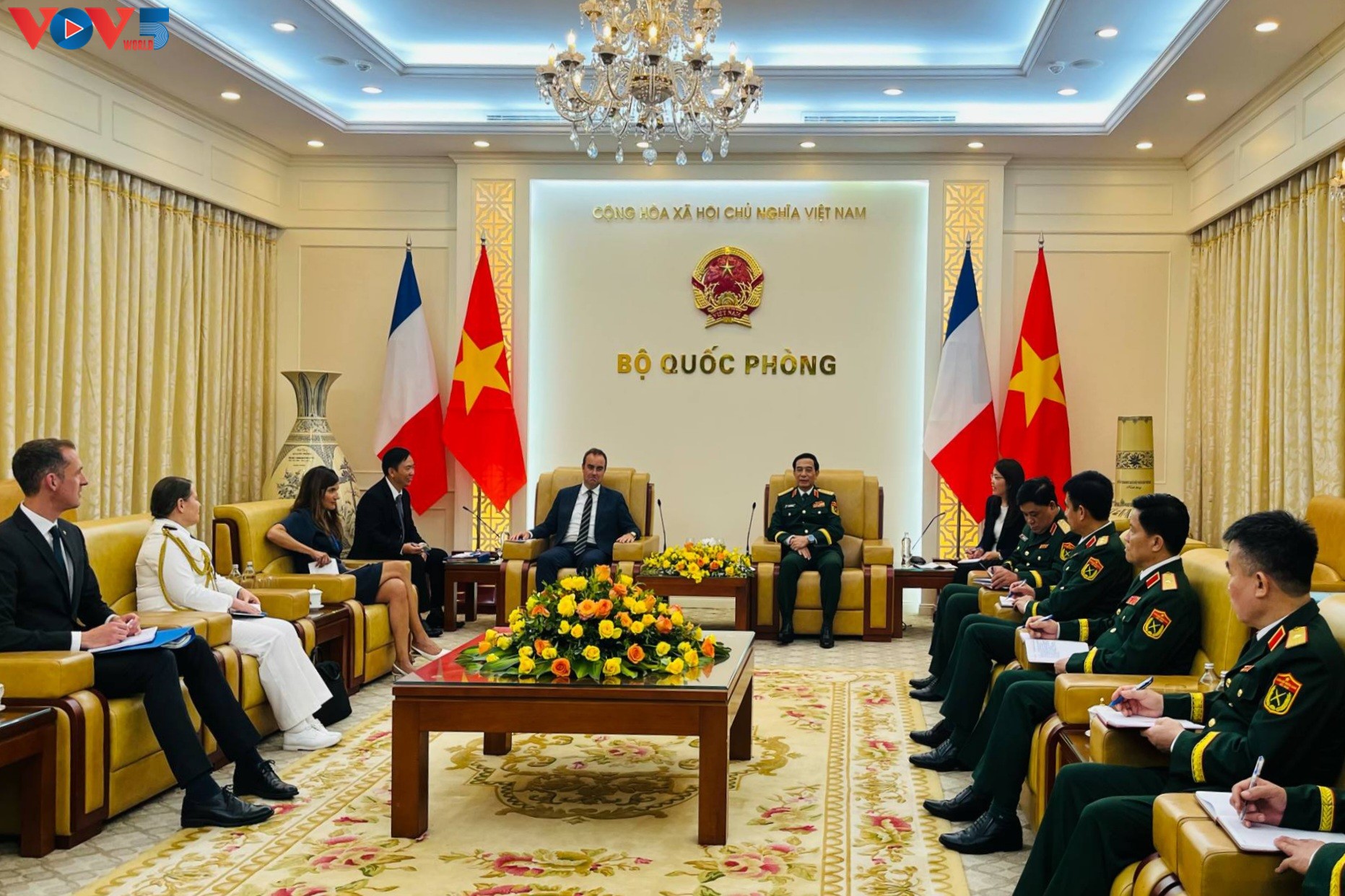 Vietnam y Francia buscan reforzar su cooperación en defensa