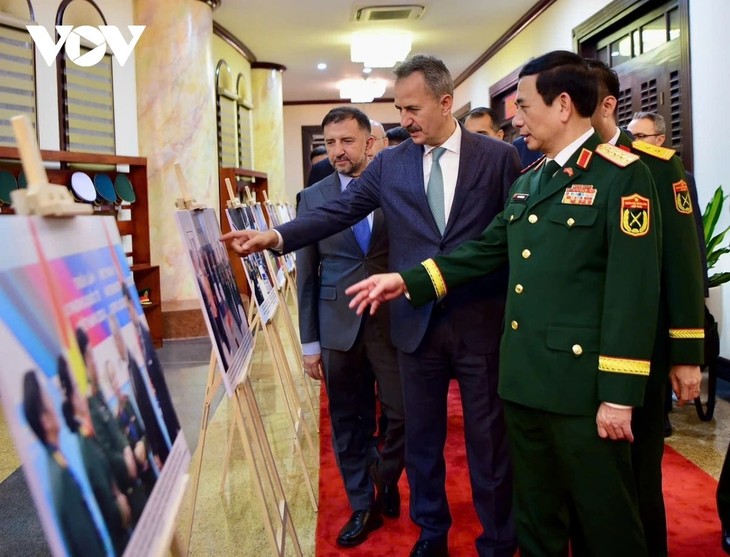 Vietnam y Turquía fortalecen la cooperación en la industria de defensa