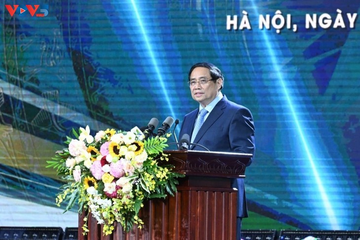 Premian en Vietnam a 44 periodistas y colectivos por trabajos sobre la lucha contra corrupción