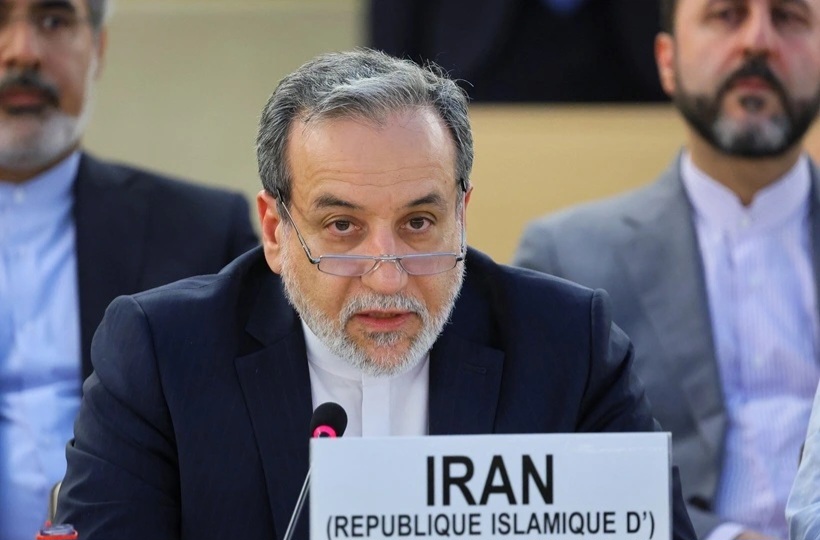 Ministro de Relaciones Exteriores de Irán viaja a Suiza para una nueva ronda de contactos con Estados Unidos