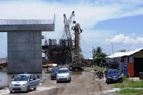 Penjelasan tentang proyek pembangunan jalan kereta api ekspres di Ibukota Hanoi
