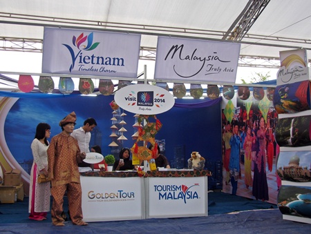 "Hari Persatuan ASEAN- Satu visi, satu identitas, satu komunitas" di Vietnam