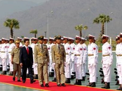 ທ່ານນາຍົກລັດຖະມົນຕີ ຫງວຽນເຕີນຢຸງ ໄປຢ້ຽມຢາມ ມ້ຽນມ້າ ຢ່າງເປັນທາງການ