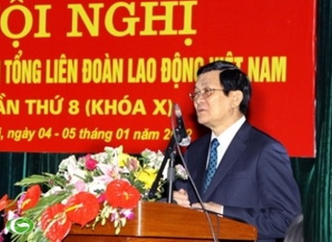 ທ່ານປະທານປະເທດ ເຈືອງເຕີນຊາງ ເຂົ້າຮ່ວມກອງປະຊຸມຄັ້ງທີ 8 ສະຫະພັນໃຫຍ່ແຮງງານຫວຽດນາມ