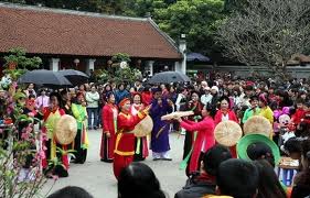 ການທ່ອງທ່ຽວດ້ານຈິດວິນຍານຍາມຕົ້ນລະດູບານໃຫມ່