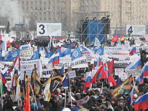 ຊາວ ລັດເຊຍ ນັບພັນໆຄົນສະໜັບສະໜູນອຳນາດການປົກຄອງ