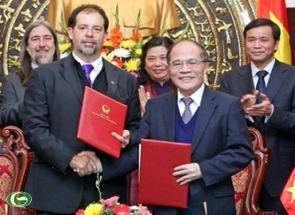 ເຊັນຂໍ້ຕົກລົງຮ່ວມມືລະຫວ່າງ ສະພາແຫ່ງຊາດຫວຽດນາມ ແລະ ສະພາສູງ ຈີເລ