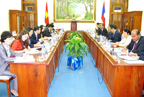 ຫວຽດນາມ ແລະ ລາວ ແລກປ່ຽນບົດ ຮຽນກ່ຽວກັບວຽກງານຊົນເຜົ່າ