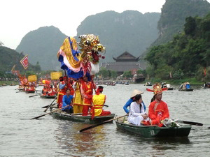 ງານບຸນປະເພນີ Thanh Quy Minh Dai Vuong