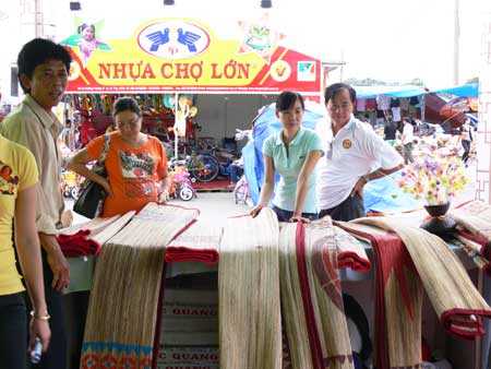 ເປີດກ້ວາງ ກາລະໂອກາດແລກປ່ຽນຄ້າຂາຍລະຫວ່າງເຂດທົ່ງພຽງແມ່ນ້ຳຂອງ ແລະ ກຳປູເຈຍ