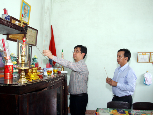 ພົບປະສັງສັນ “ຕອບ ບຸນແທນຄຸນນັກ ຮົບວິລະຊົນເສຍສະ ຫຼະຊີວິດຢູ່ ເກາະ ກາກມາ, ເຈື່ອງຊາ”