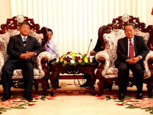 ຄະນະຊີ້ນຳເຂດໄຕງວຽນ ຢ້ຽມຢາມລາວ