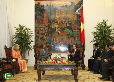 ທ່ານ Nguyen Thien Nhan ​ຕ້ອນຮັບ​ຜູ້ອຳນວຍການ​ສູນ​ມໍລະດົກ​ໂລກ UNESCO