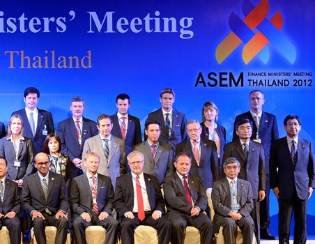 ອາຊຽນ ບໍທັນຮອດໄລຍະ      ນຳໃຊ້ສະກຸນເງິນລວມ