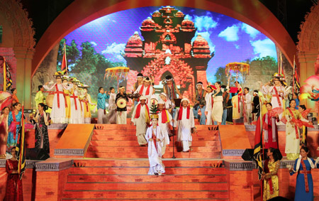 ອັດງານບຸນວັດທະນະທຳ, ກິລາ ແລະ ທ່ອງທ່ຽວເຂດຊາວເຜົ່າຈຳ - ນິງຖ້ວນ 2012