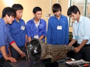 ຝລັ່ງ ອຸປະຖຳ 25 ລ້ານເອີໂຣໃຫ້ແກ່ໂຄງການກໍ່ສ້າງໂຮງຮຽນສອນວິຊາຊີບ ຢູ່ ຫວຽດນາມ