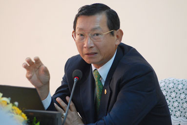 ກອງປະຊຸມຂັ້ນສູງ ອາຊຽນ 21 ຈະເລີ່ມຕົ້ນການເຈລະຈາກ່ຽວກັບເຂດການຄ້າເສລີໃຫມ່