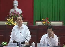 ຫົວໜ້າຄະນະກຳມະການກວດກາສູນກາງ ໂງວັນຢູ ເຮັດວຽກຢູ່ຊອກຈັງ