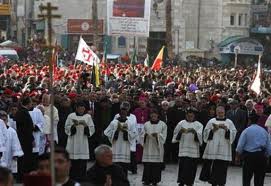 ຊາວຄິຼດໃນທົ່ວໂລກຕ້ອນຮັບວັນບຸນ ຄຼິດສມາດ 2012