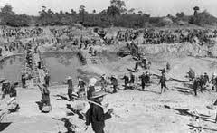 ກຳປູເຈຍ:ສະເຫຼີມສະ ຫຼອງ 34 ປີແຫ່ງວັນລະ ບອບດັບສູນເຊື້ອຊາດ Pol Pot ຖືກໂຄ່ນລົ້ມ