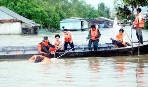 ກອງປະຊຸມສະຫຼຸບວຽກງານປ້ອງກັນ ແລະ ຕ້ານພາຍຸນ້ຳຖ້ວມ ແລະ ກູ້ໄພກູ້ຊີບປີ 2012