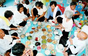 ຊາວ ຂະແມ ຕ້ອນຮັບບຸນປີໃໝ່ Chol Chnam Thmay