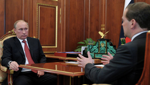 ທ່ານ Putin ແລະ ທ່ານ Medvedev ແລກປ່ຽນກ່ຽວກັບແງ່ຫວັງ ເສດຖະກິດລັດເຊຍ